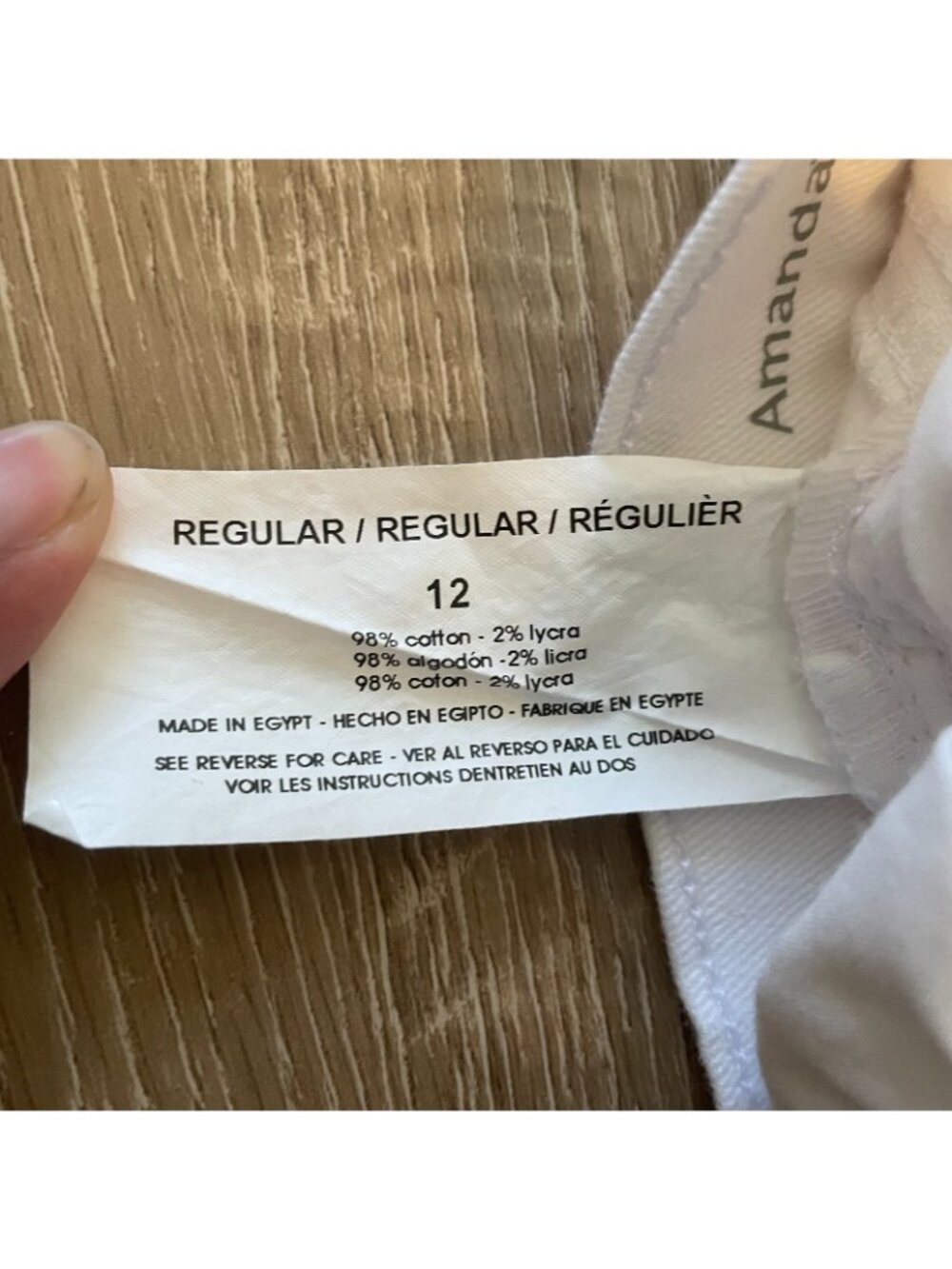 Gloria Vanderbilt Women's White Denim Shorts Size 12 Cuffed Hem Button Tab - Picture 3 of 11